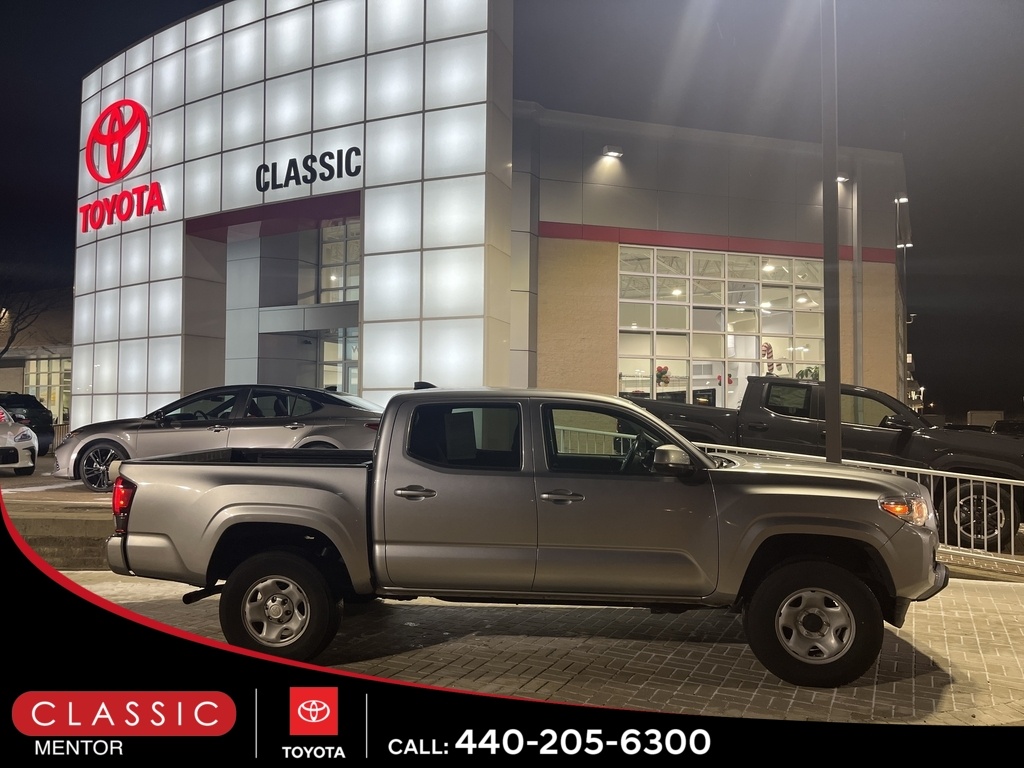 2023 Toyota Tacoma SR's photo