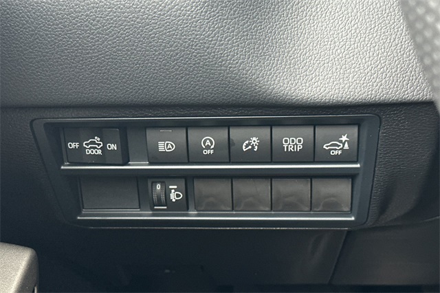 2026 Toyota Tundra Limited CrewMax photo 27