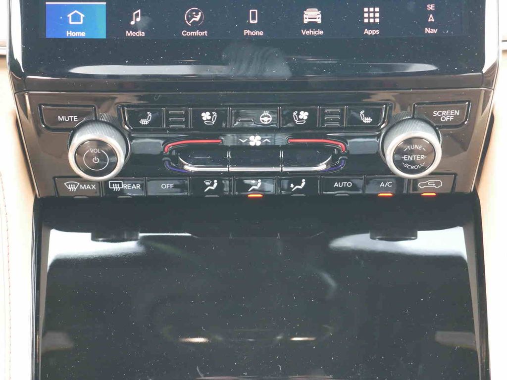 2025 Jeep Grand Cherokee Summit photo 4