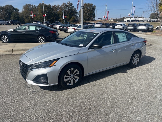 2025 Nissan Altima 2.5 S photo 3