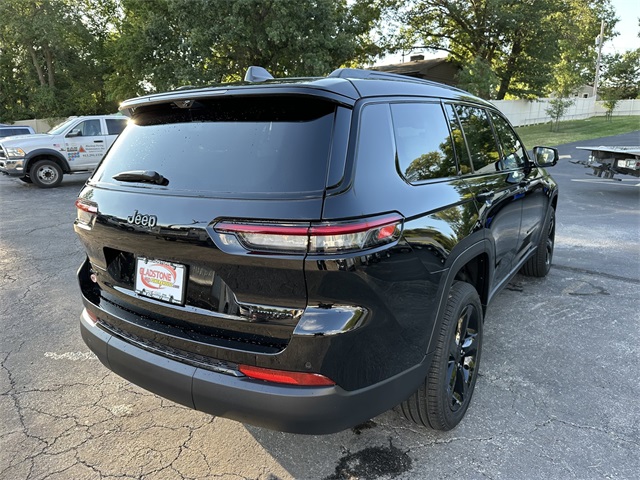 2025 Jeep Grand Cherokee Limited photo 5