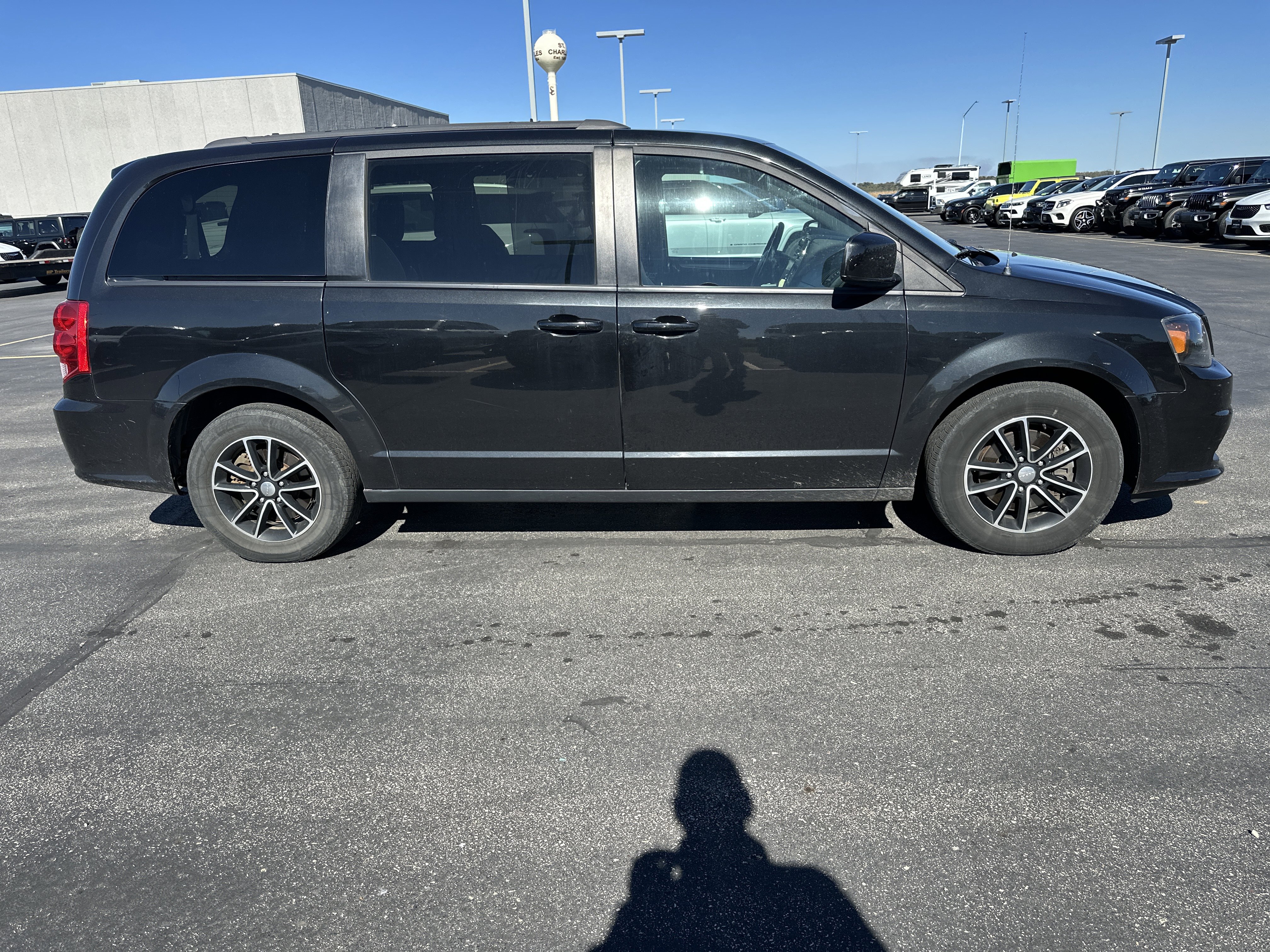 Used 2019 Dodge Grand Caravan GT with VIN 2C4RDGEG8KR622283 for sale in Saint Charles, Minnesota