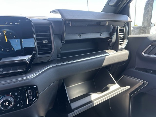 2025 Chevrolet Silverado 3500HD High Country photo 36