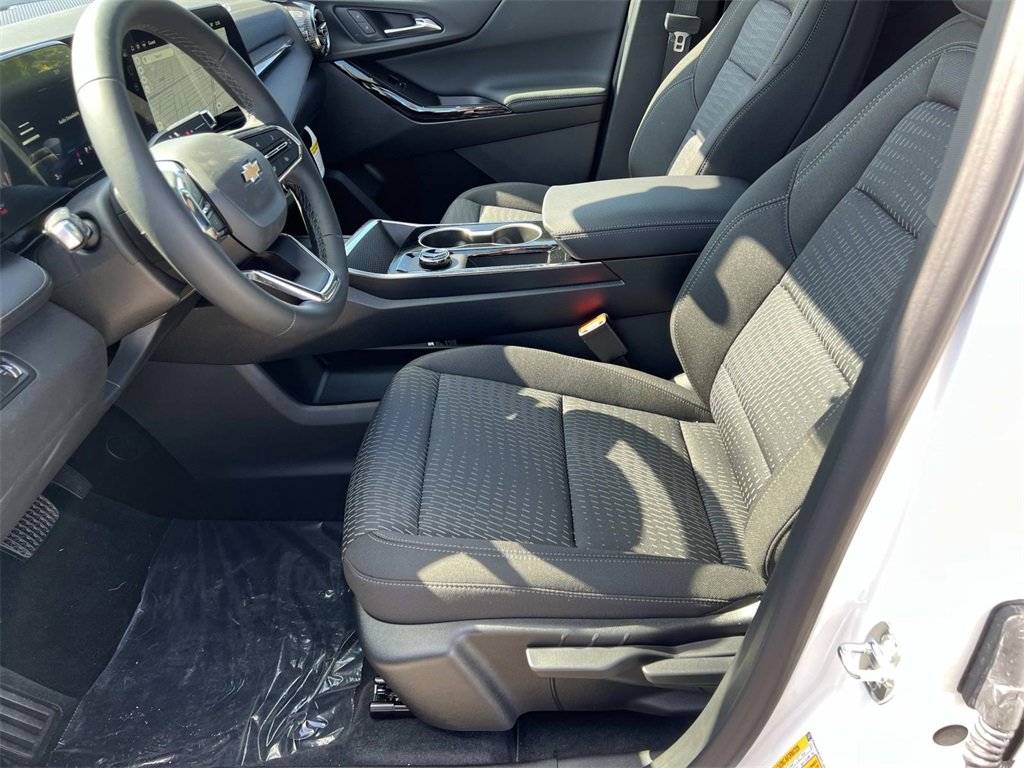 2026 Chevrolet Equinox LT photo 12