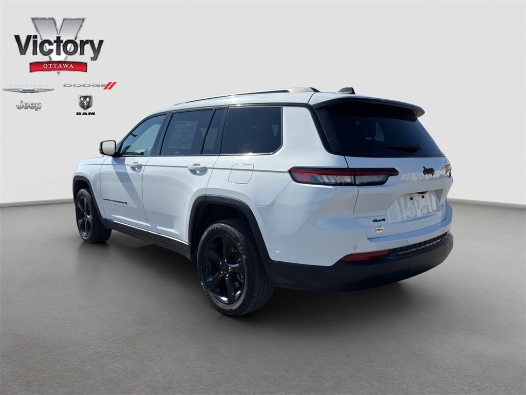 2023 Jeep Grand Cherokee Laredo Altitude photo 4