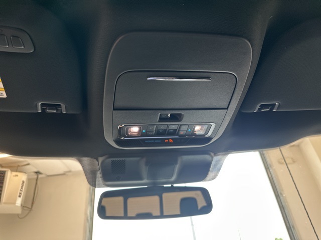 2025 Ford F-150 Lariat photo 19