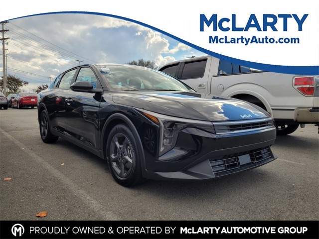 2025 Kia K4 LXS's photo