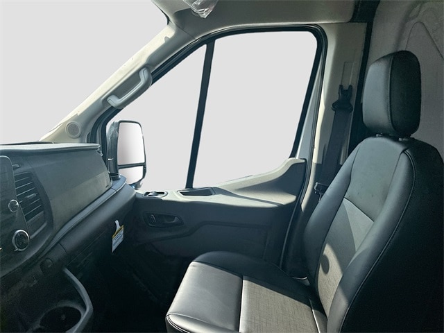 2024 Ford Transit Cargo Van photo 17
