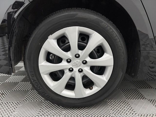2024 Toyota Corolla LE photo 37