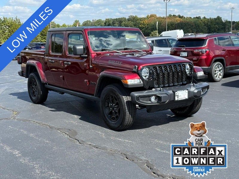 2021 Jeep Gladiator Willys photo 2