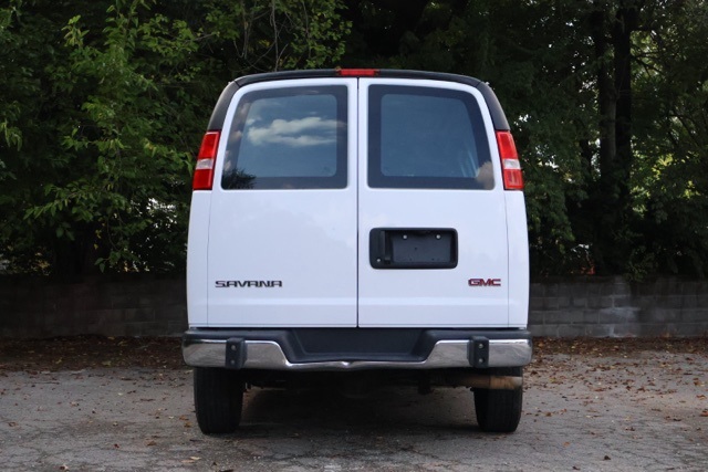 2023 Gmc Savana 2500 Cargo photo 3