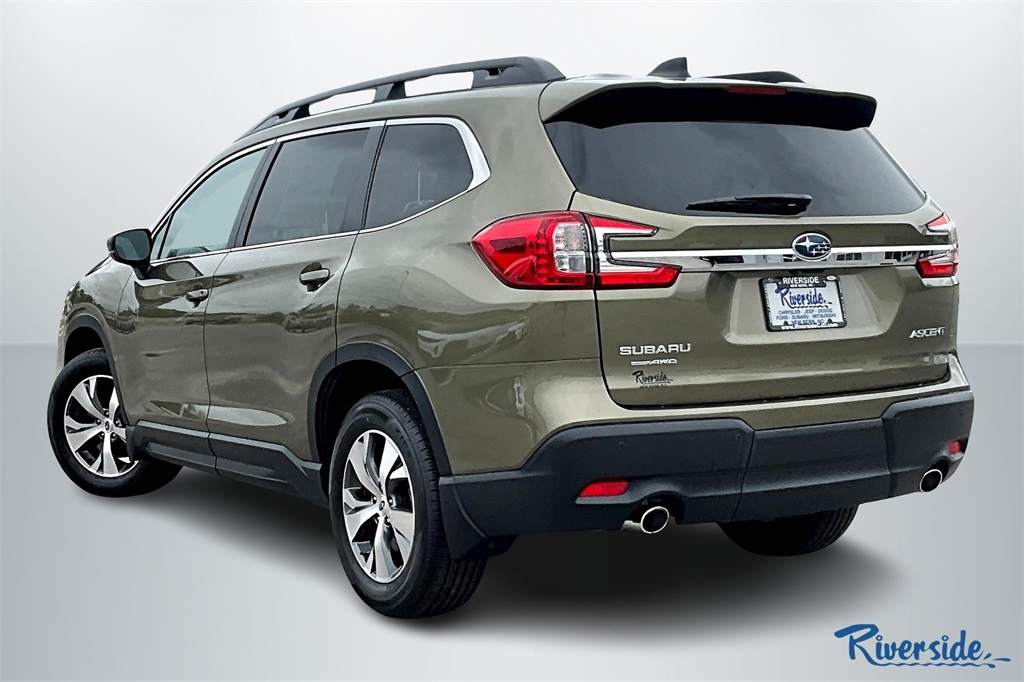 2025 Subaru Ascent Premium photo 2