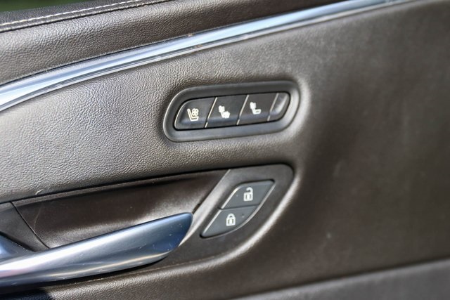 Used 2021 White Cadillac Sport image 13