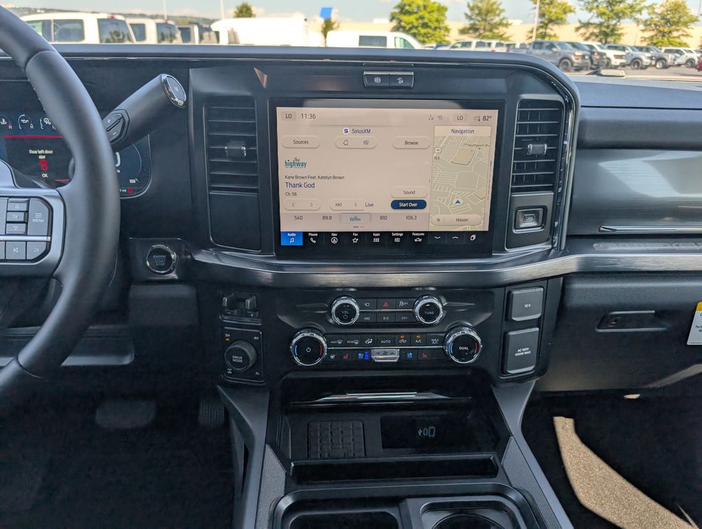 2026 Ford F-250 Lariat photo 12