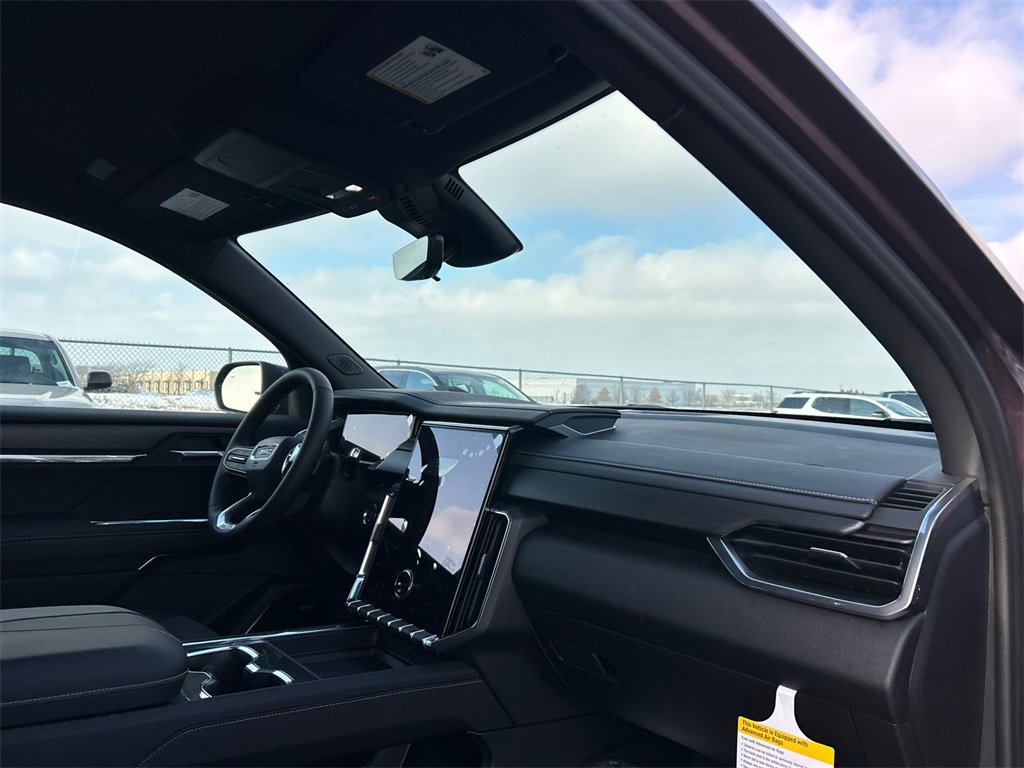 2026 GMC ACADIA - Image 36