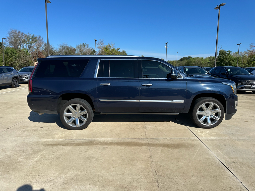 2018 Cadillac Escalade ESV Premium Luxury photo 4