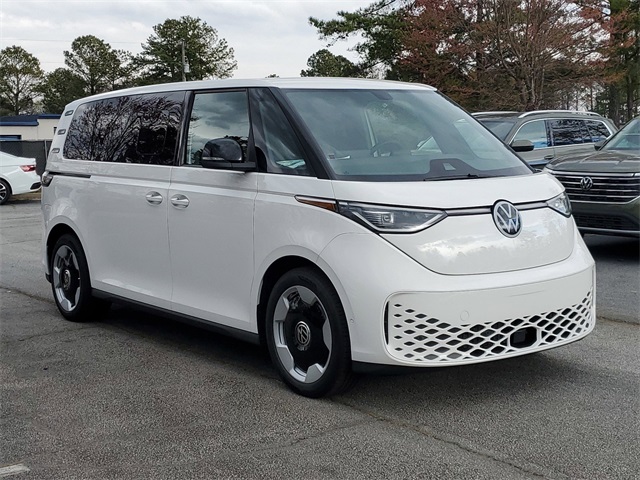 2025 Volkswagen ID. Buzz Pro S photo 3