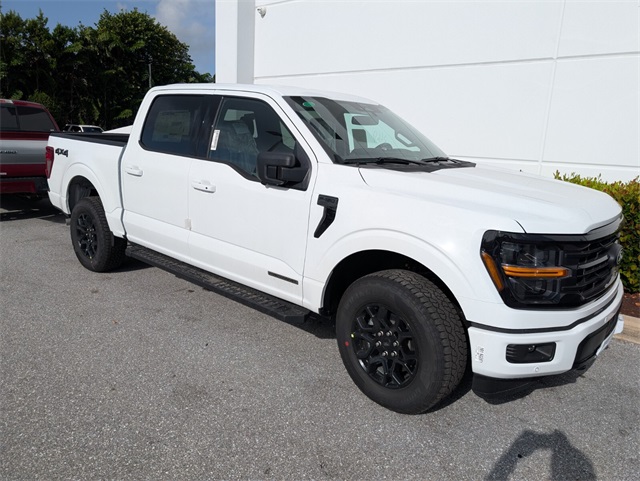 2025 Ford F-150 XLT photo 2