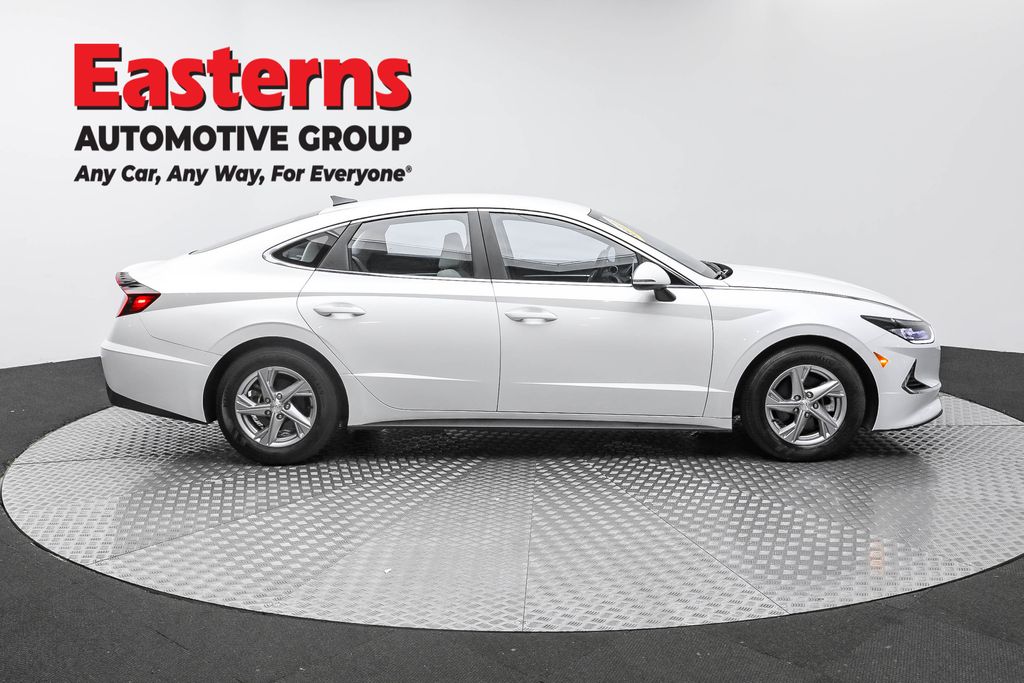 2022 Hyundai Sonata SE photo 4