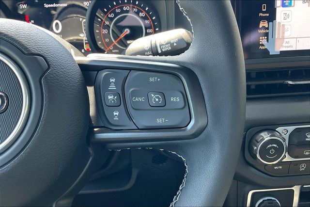 2025 Jeep Wrangler Rubicon photo 17