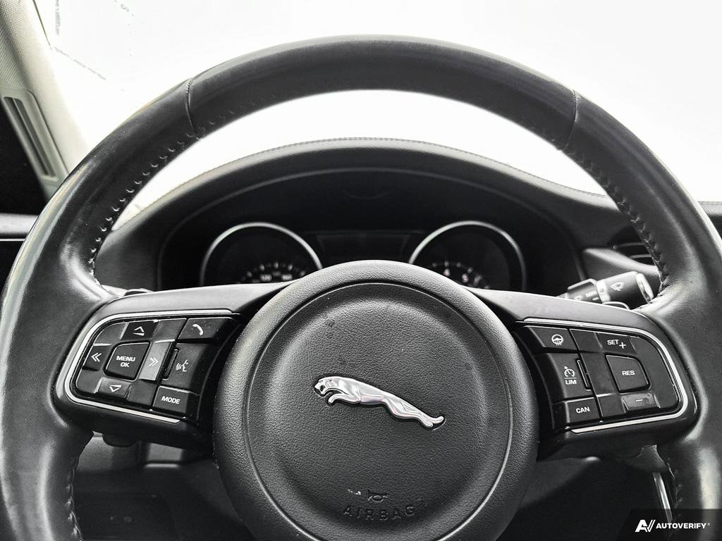 PreOwned 2016 Jaguar XF Premium 3.0L AWD Meridian Speakers Heated