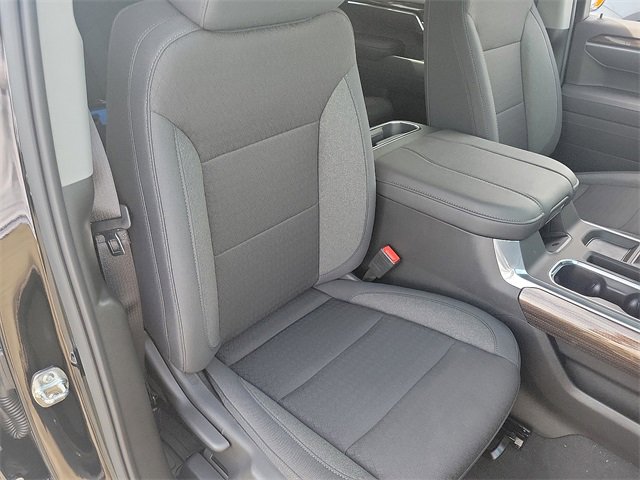 2026 Chevrolet Silverado 1500 RST photo 4