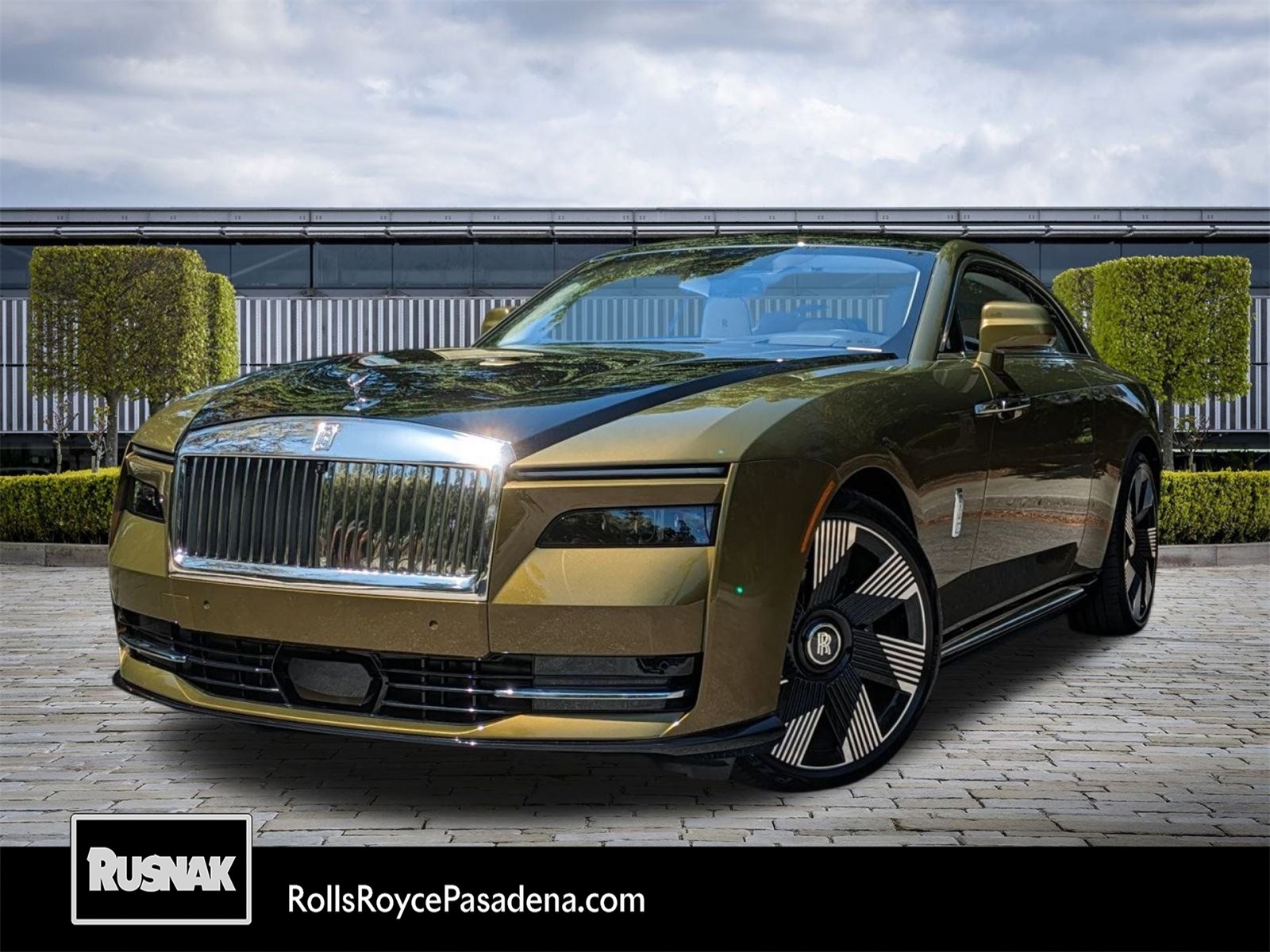 2024 Rolls-Royce Spectre Base's photo