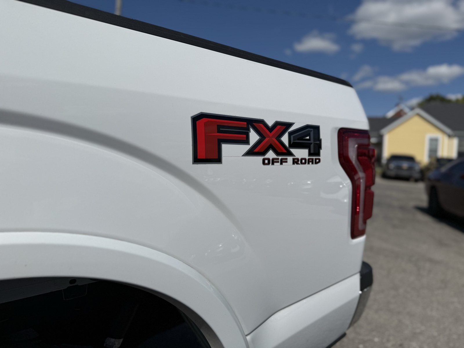 2017 Ford F-150 Lariat photo 13