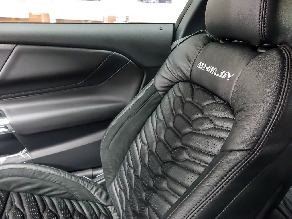 2025 FORD MUSTANG - Image 12