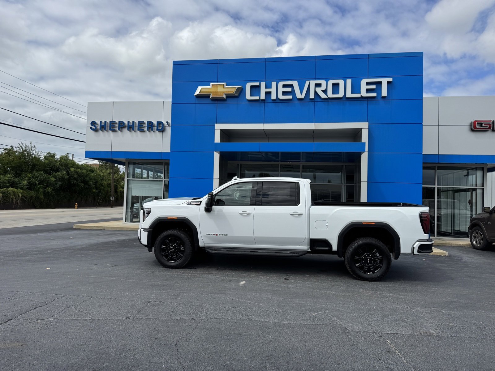2025 Gmc Sierra 2500 HD AT4 photo 2