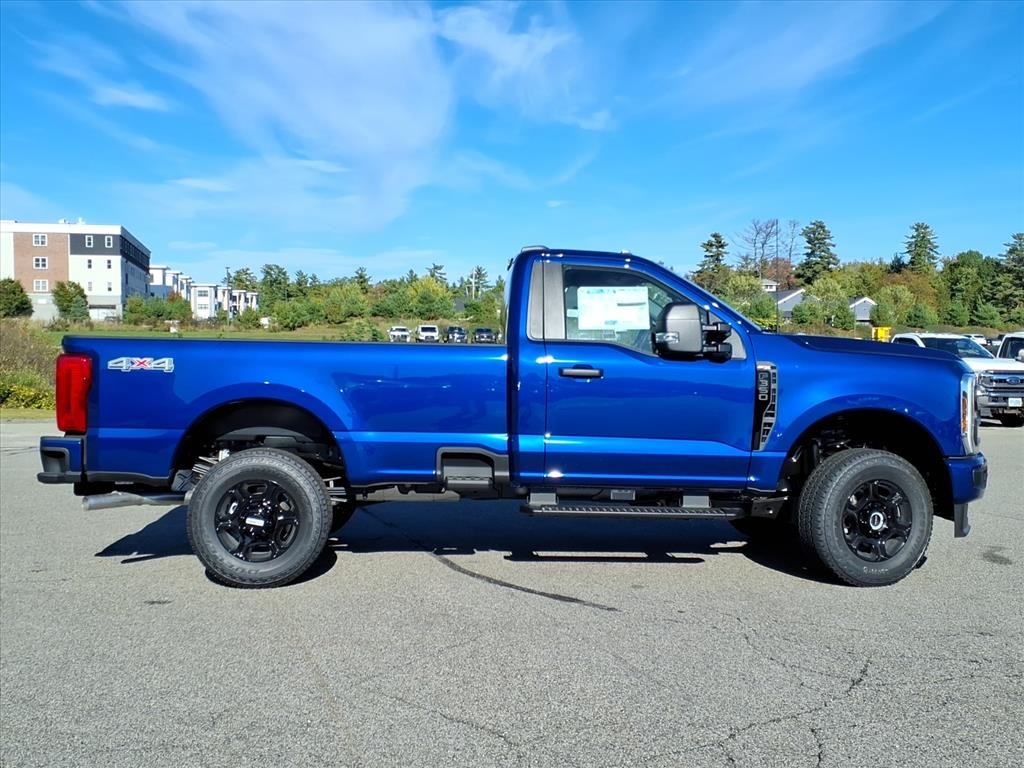 2026 Ford F-350 photo 2