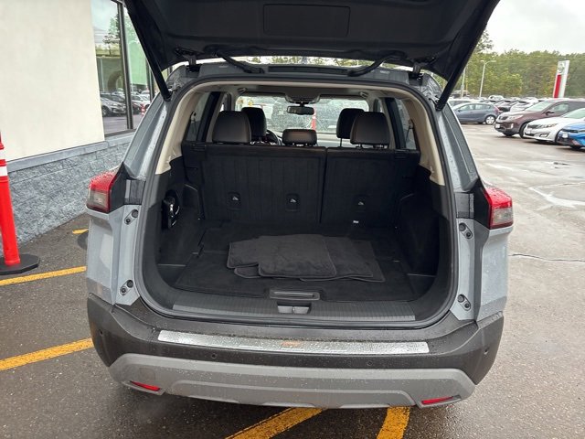2021 Nissan Rogue SL photo 13