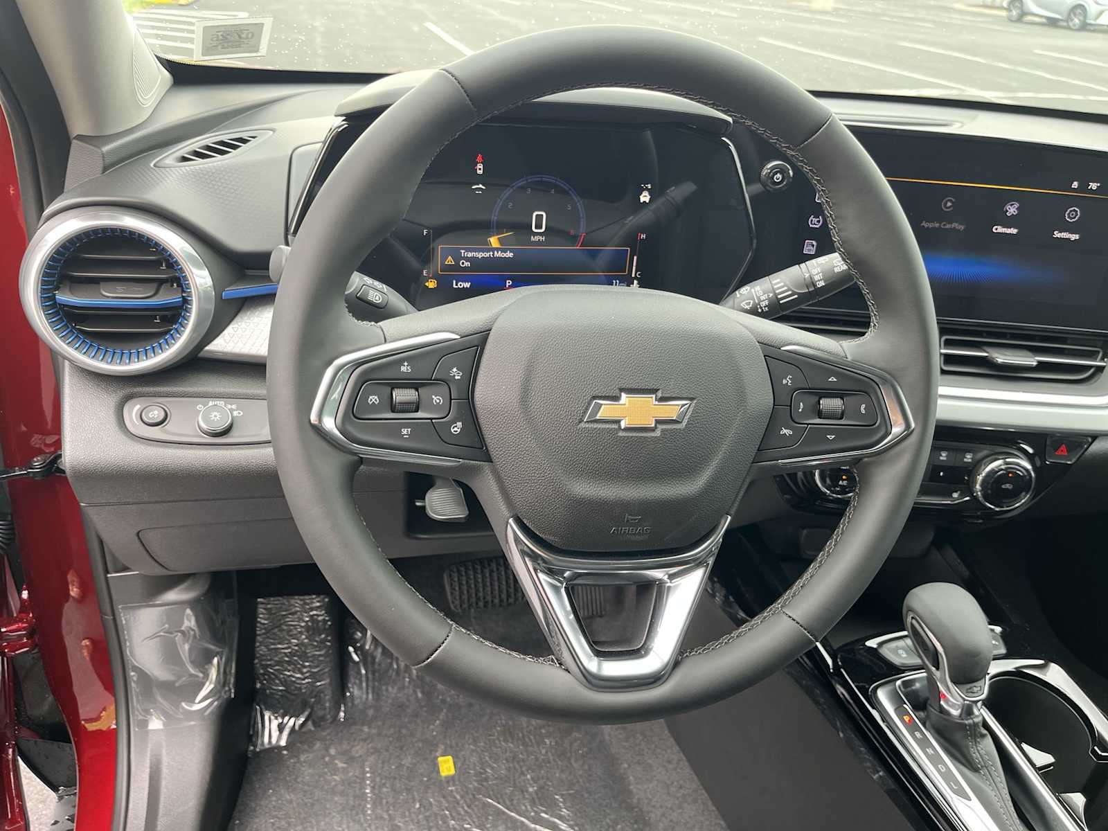 2025 Chevrolet Trax LT photo 14