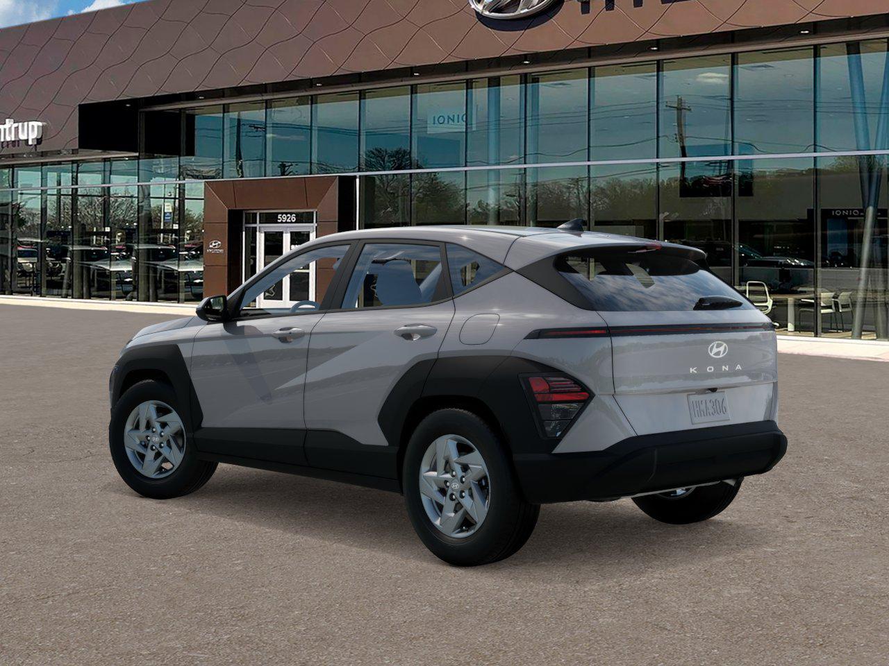 2026 Hyundai Kona SE photo 3
