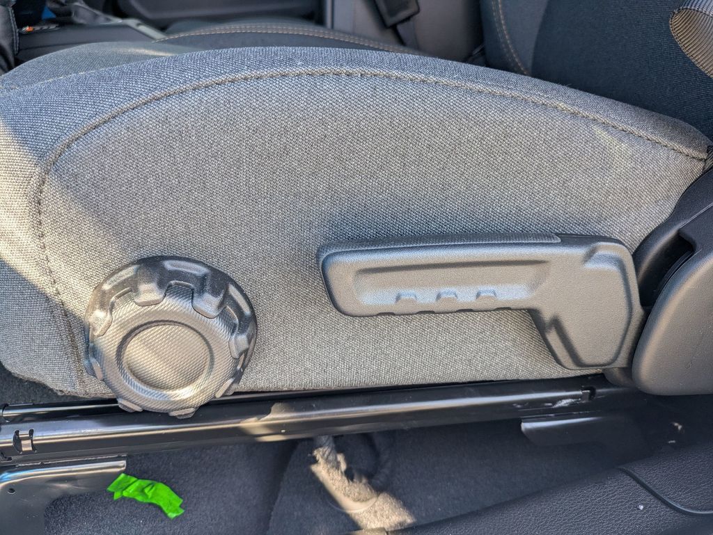 2025 Jeep Wrangler Sport S photo 11