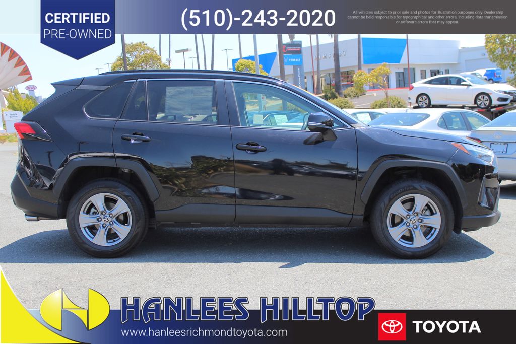 2024 Toyota RAV4 XLE photo 5