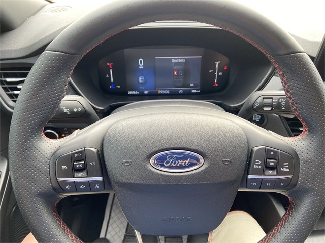 2025 Ford Escape ST-Line photo 6