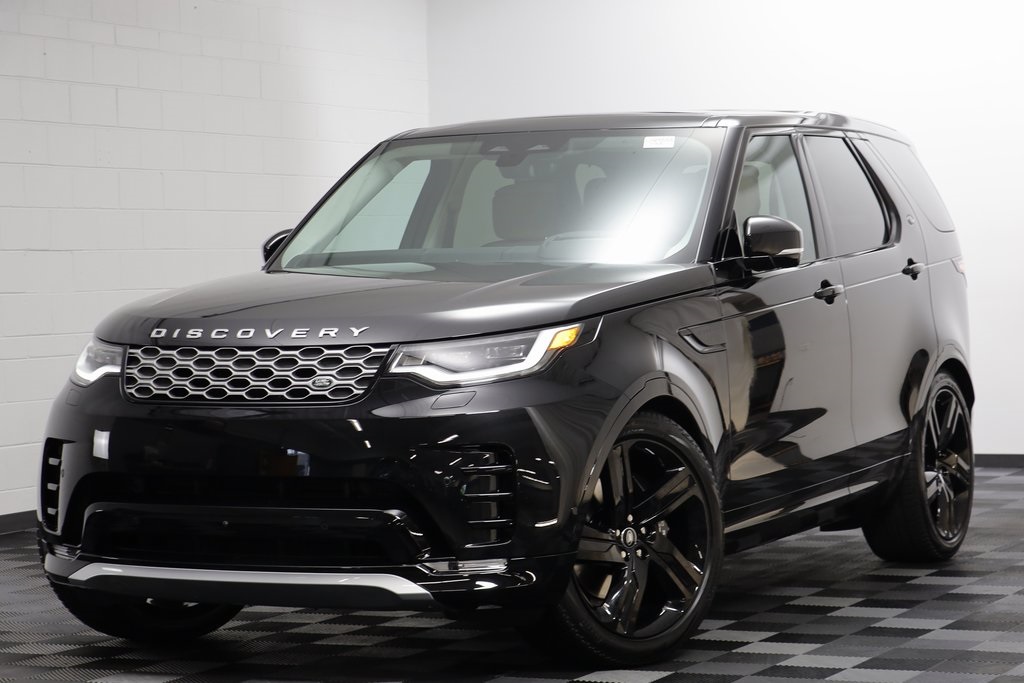 2025 Land Rover Discovery Metropolitan Edition's photo