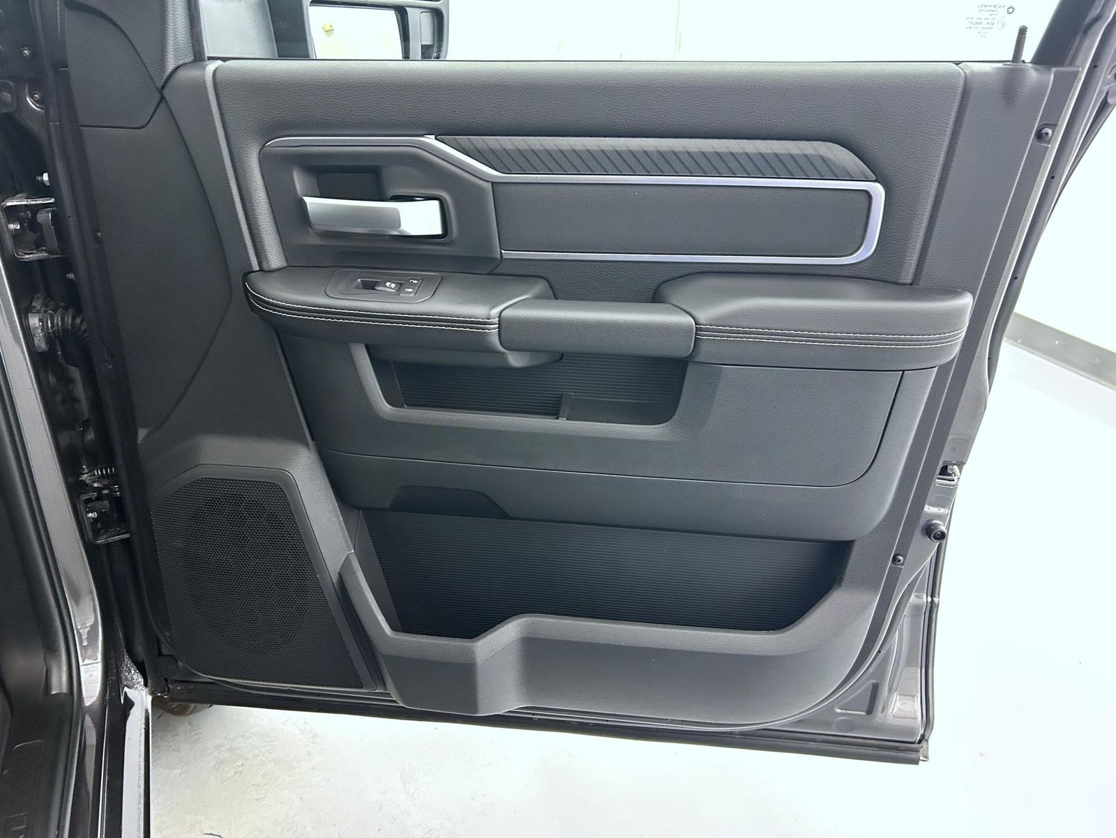2025 Ram 3500 Big Horn photo 16