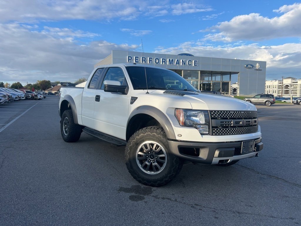 2010 Ford F-150 SVT Raptor photo 2