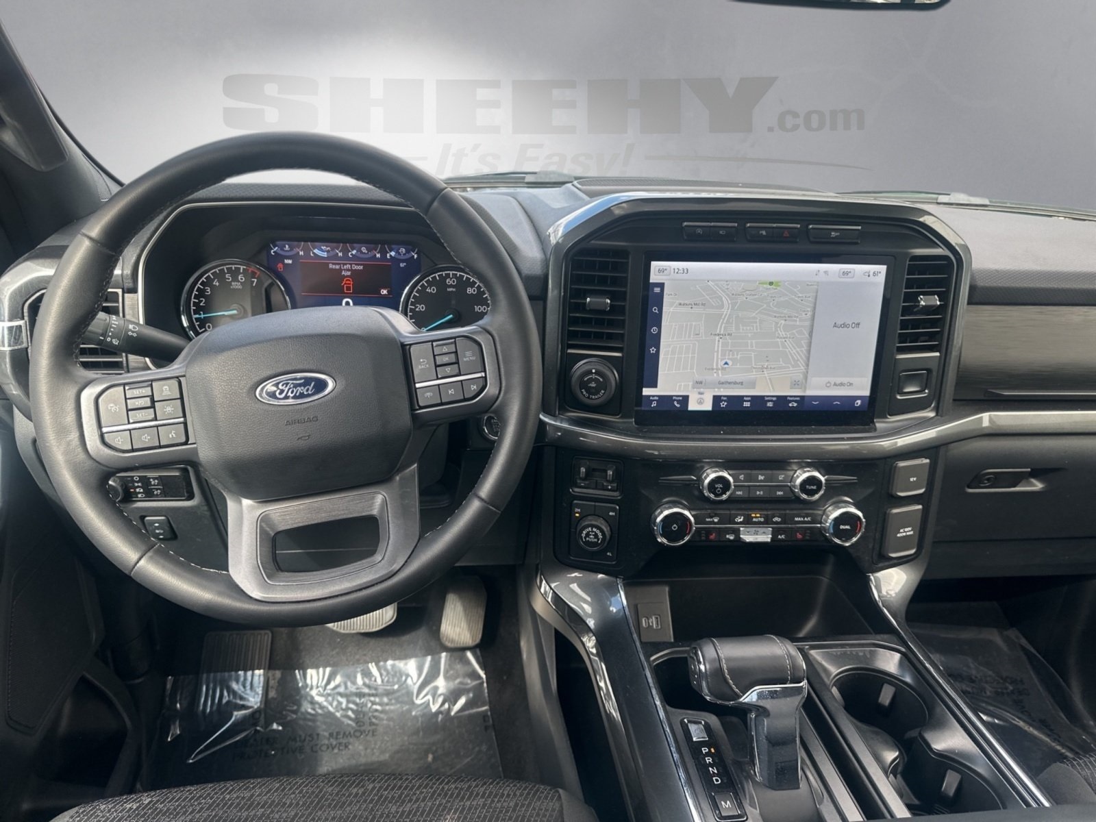 2023 Ford F-150 XLT photo 3