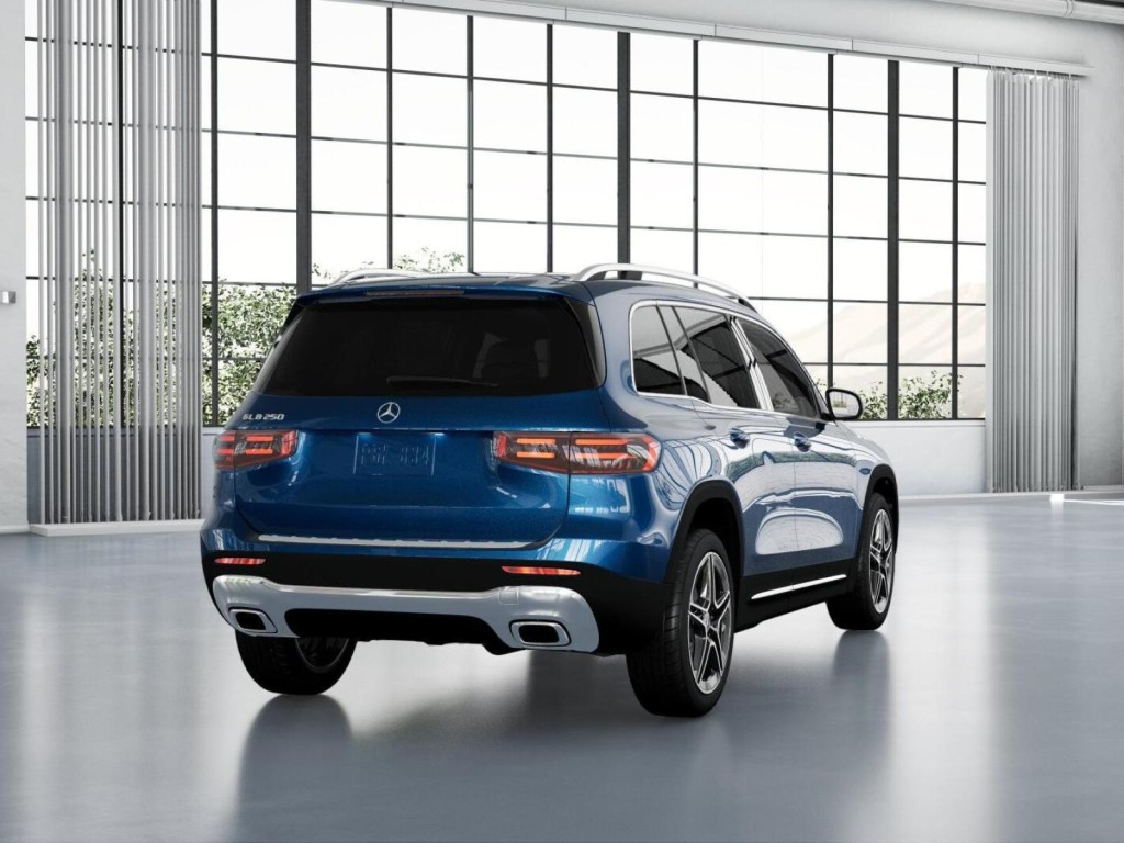 2026 Mercedes Benz GLB 250 photo 22