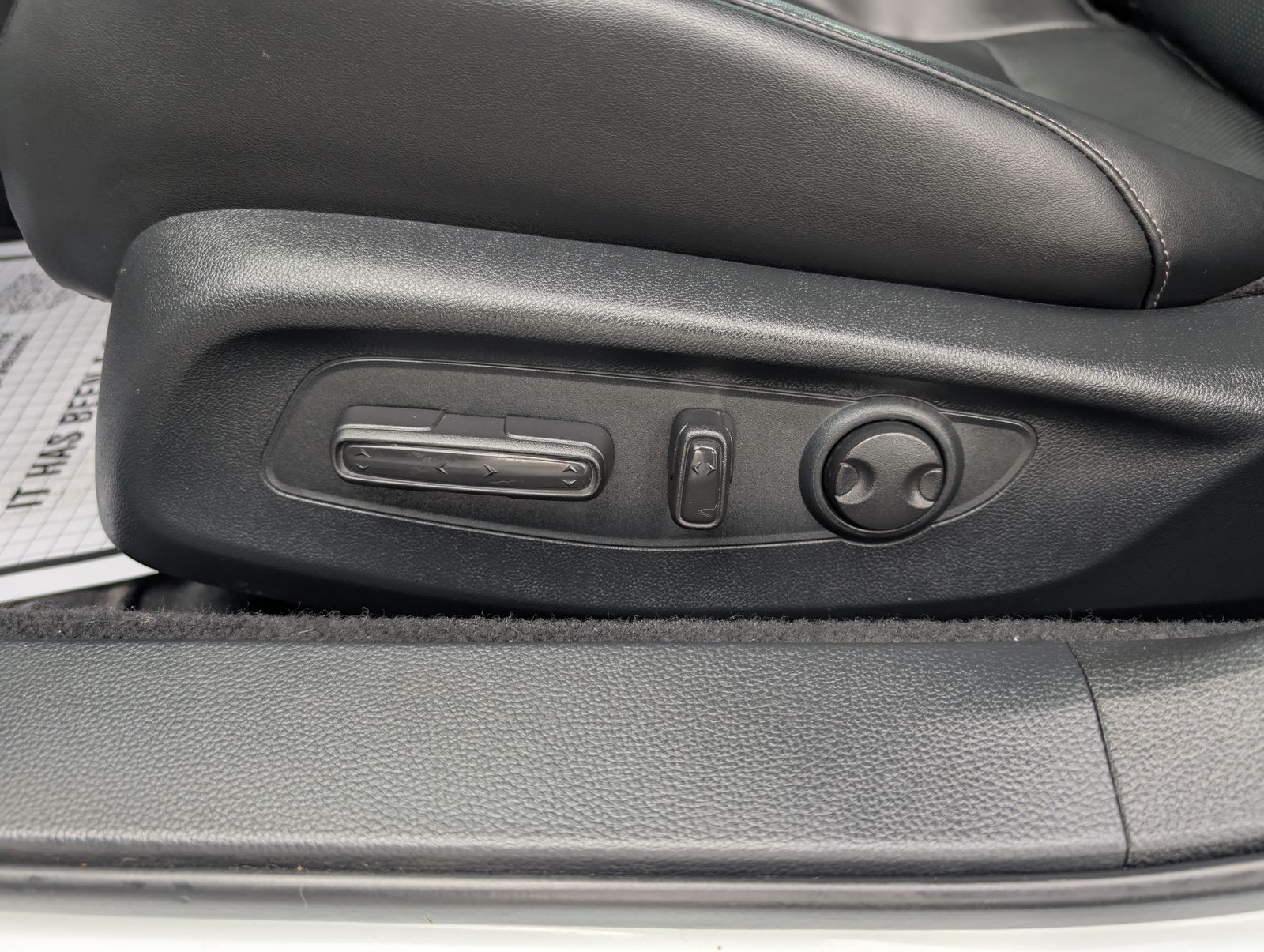 2023 Honda Accord Hybrid EX-L photo 14
