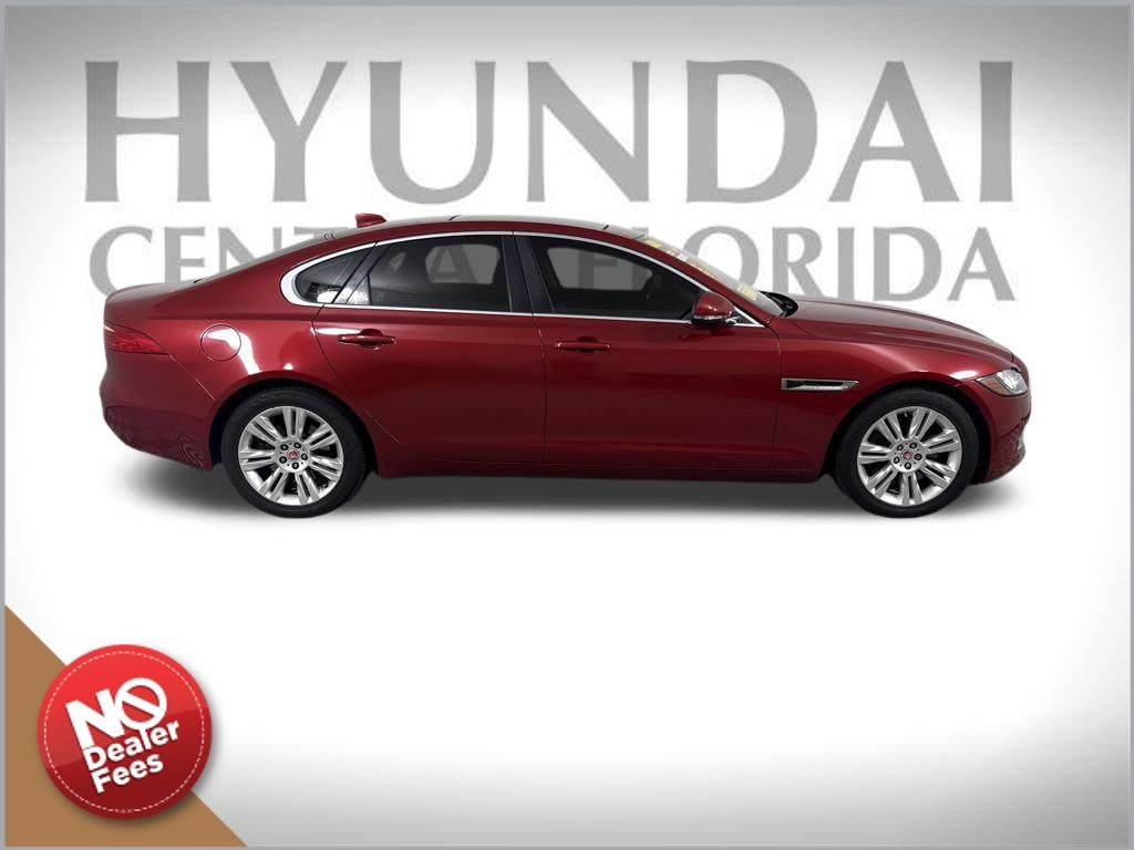 2017 Jaguar XF 35t Premium AWD photo 2