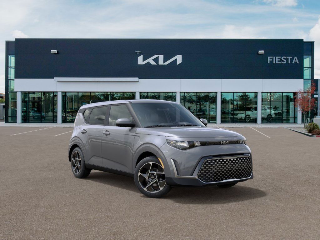 2025 Kia Soul EX photo 4