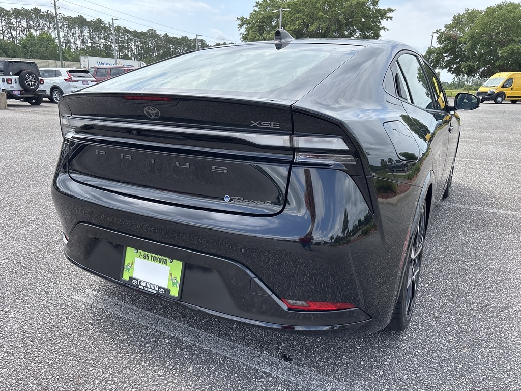 2024 Toyota Prius Prime XSE photo 12