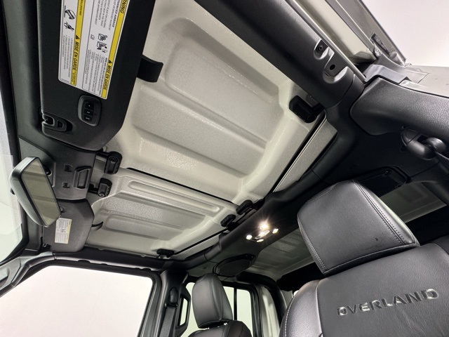 2021 Jeep Gladiator Overland photo 47