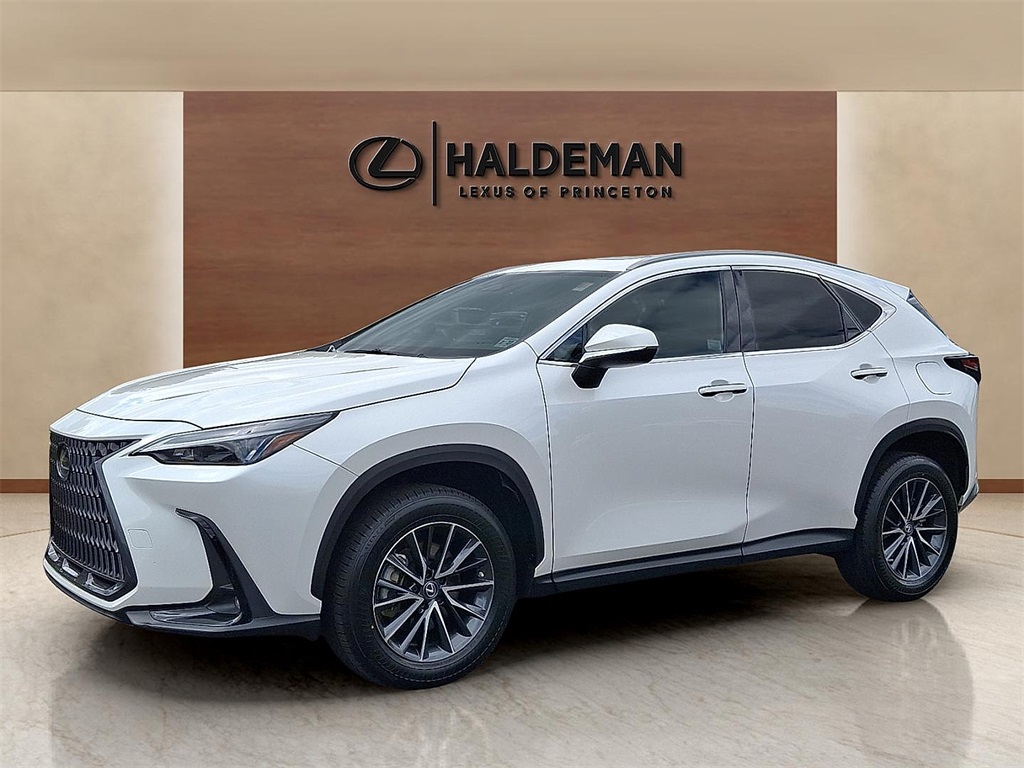 2022 Lexus NX 350 photo 2