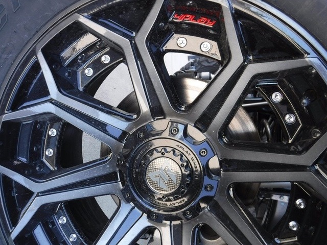 2025 Jeep Wrangler Willys photo 2