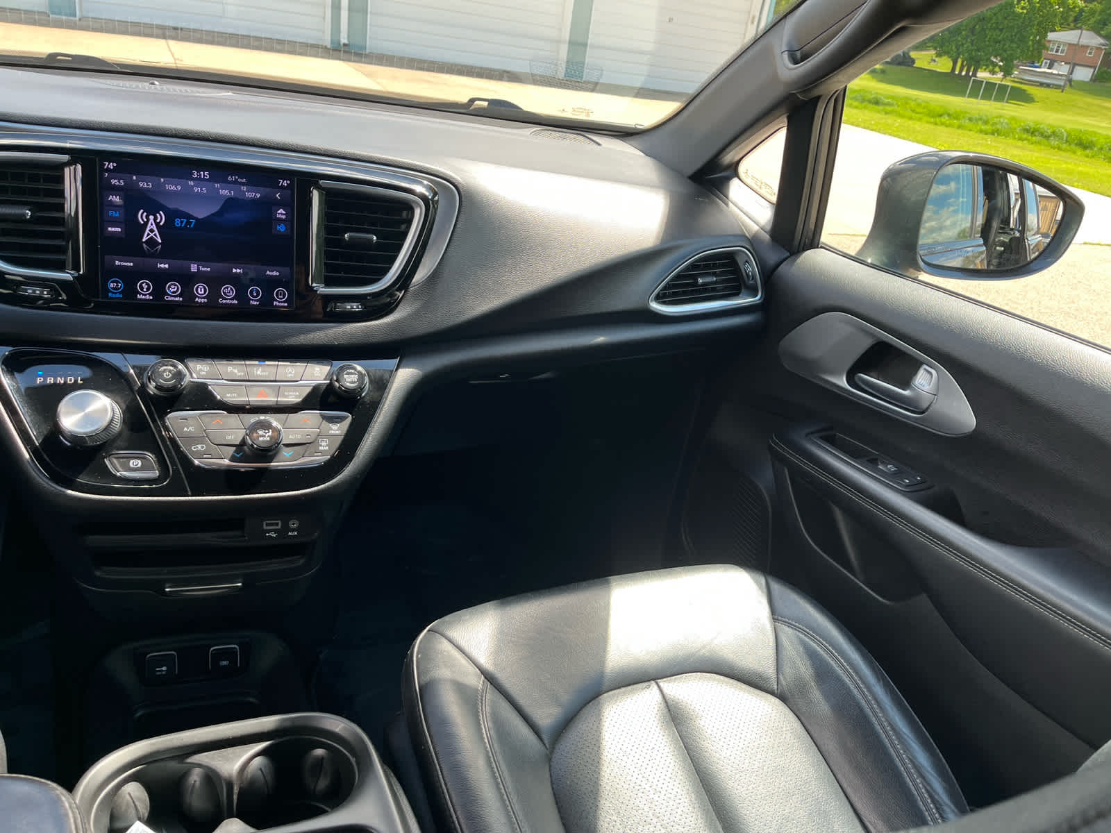 2018 Chrysler Pacifica Touring L photo 16